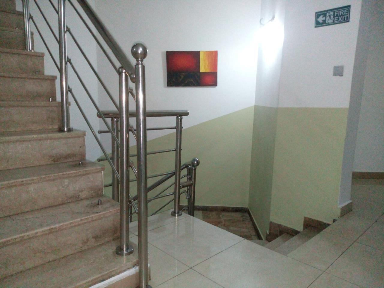 فندق وأجنحة فلامينجو Festac Town المظهر الخارجي الصورة